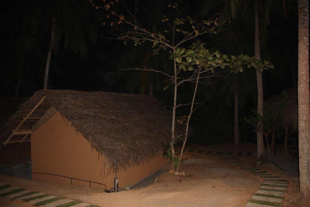 Sea View Clay House Hotel Dikwella Exterior foto